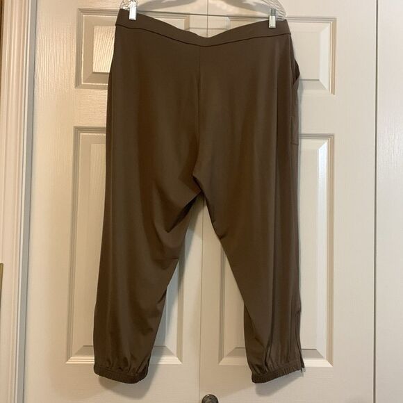 LISA RINNA collection, capris, large, good condition - Picture 2 of 12